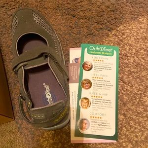 Mary Jane ortho feet sandal new in box
